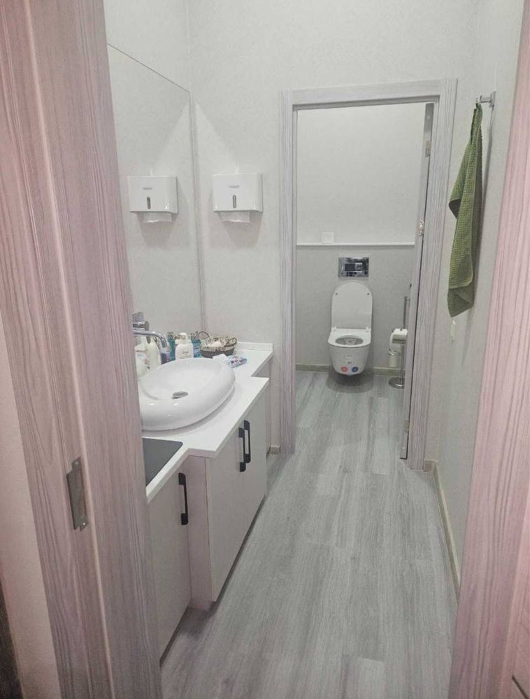 Yakkasaroy tumani Bobur park yonida Penthouse