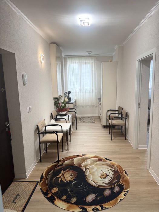 Casa De Vanzare in zona centrala