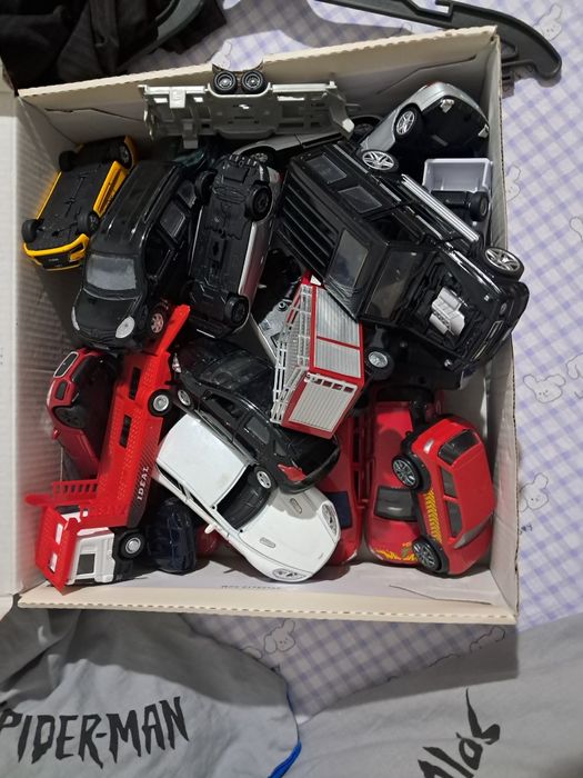 Продам игрушечный машинки