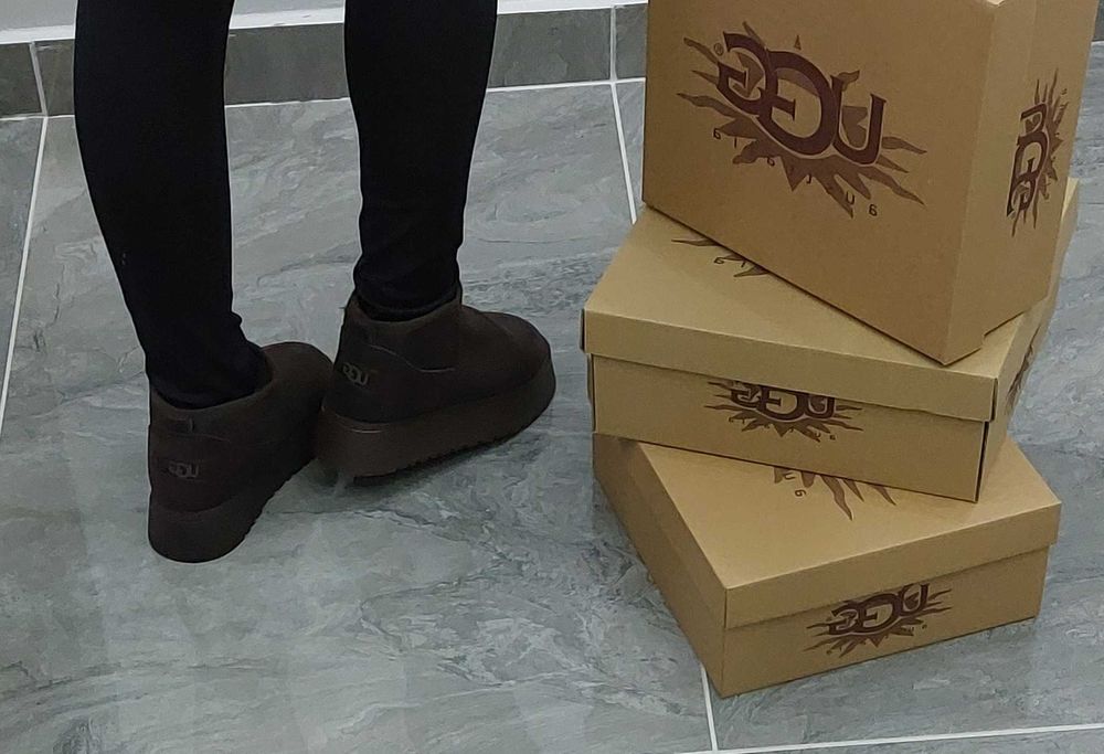 Дамски Боти UGG в два цвята