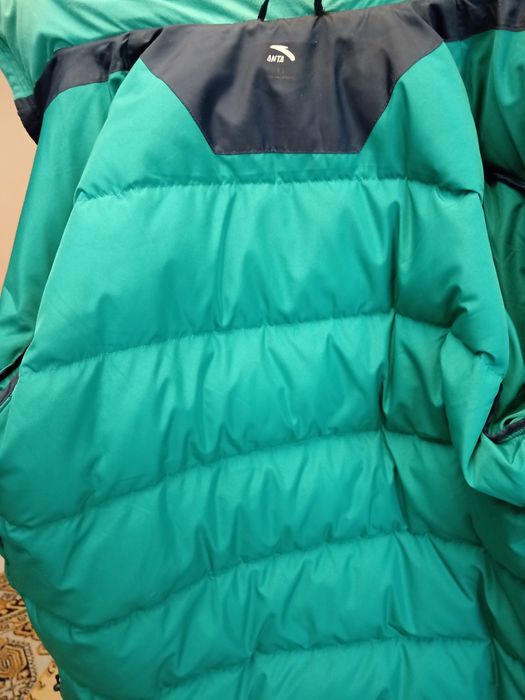 Продам новую зимнюю женскую куртку