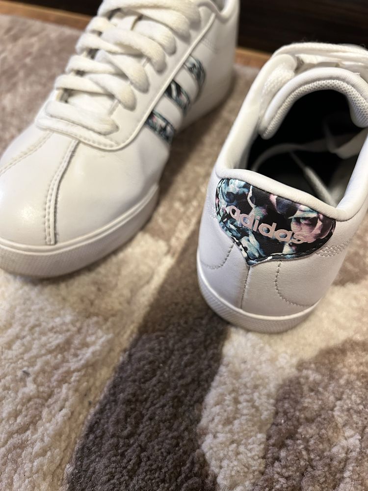 Addidas маратонки