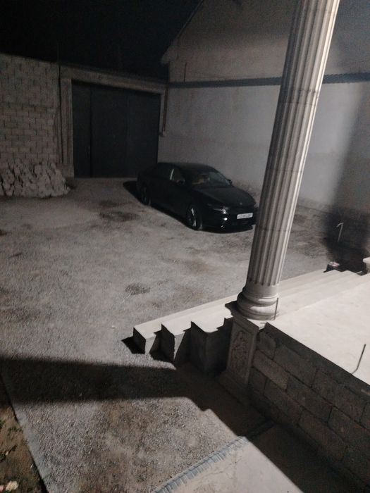 Липмотрс с 01 сотилади