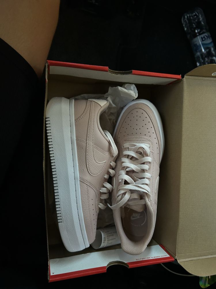 Маратонки на Nike