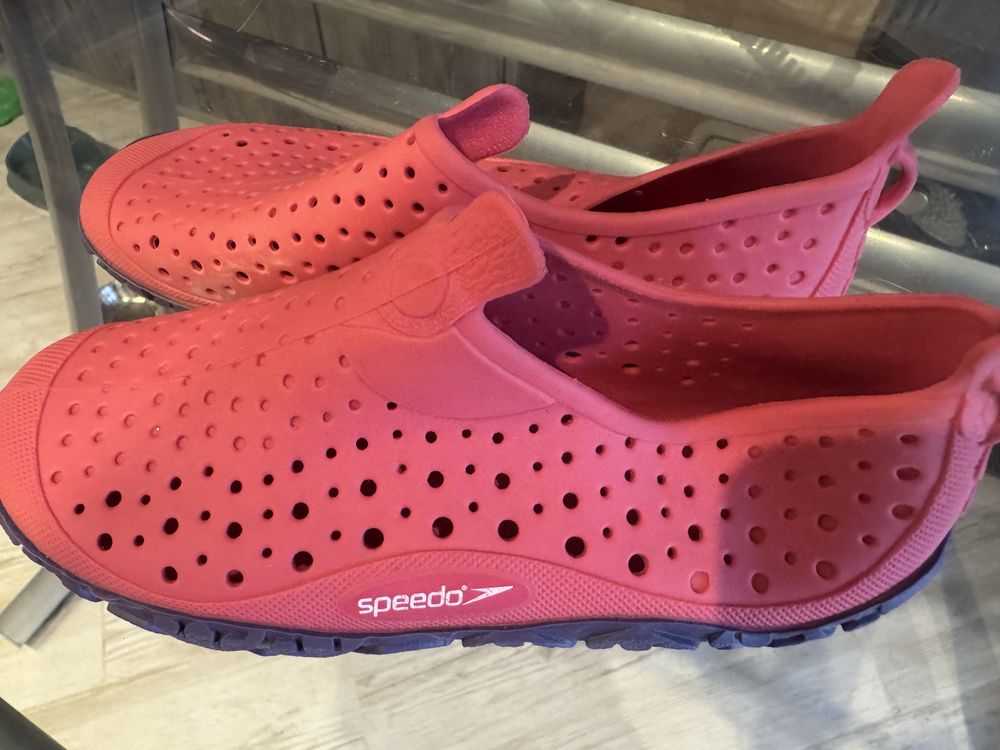 Аква обувки Speedo 34,5
