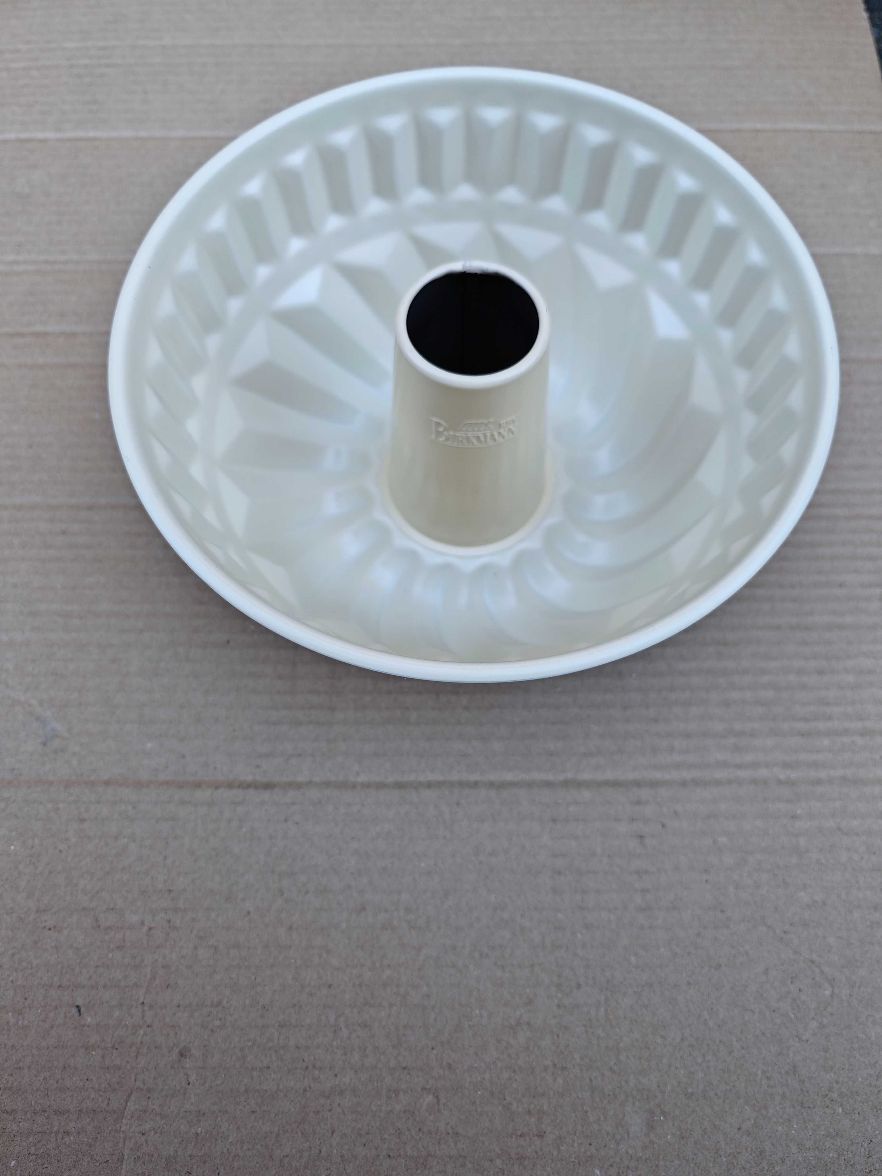 Tava de copt rotunda cu tub Birkmann 22 cm - noua