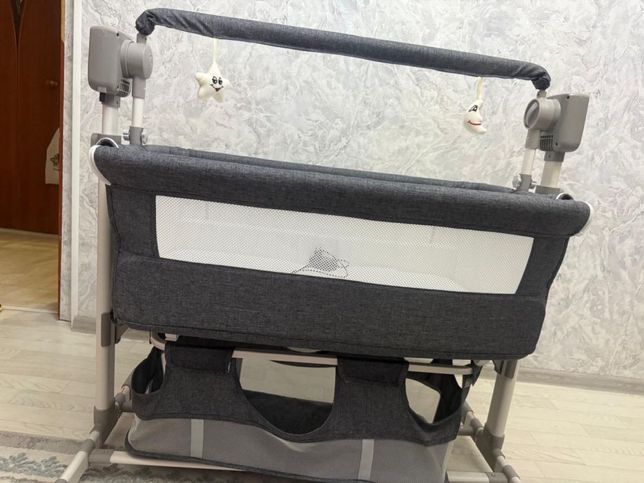 Продам детскую электронную люльку в отличном состояний.