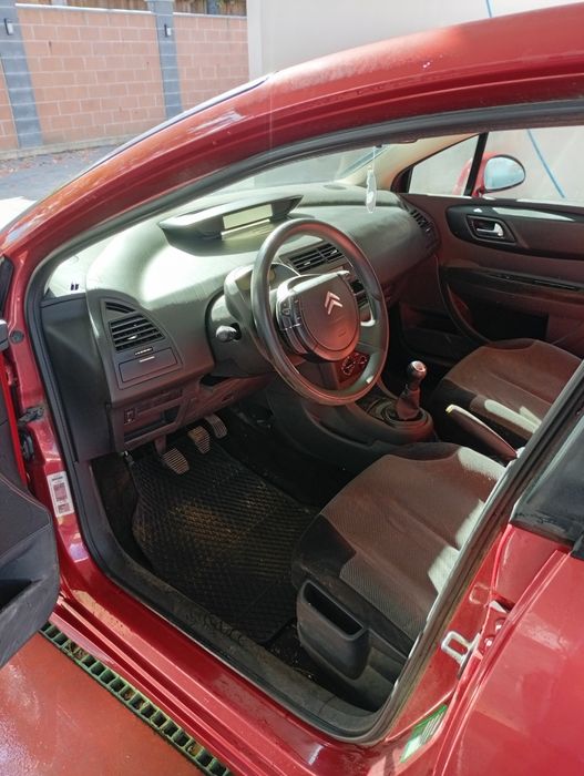 Vând Citroen C4 motor 1.6 dizel.an 2005