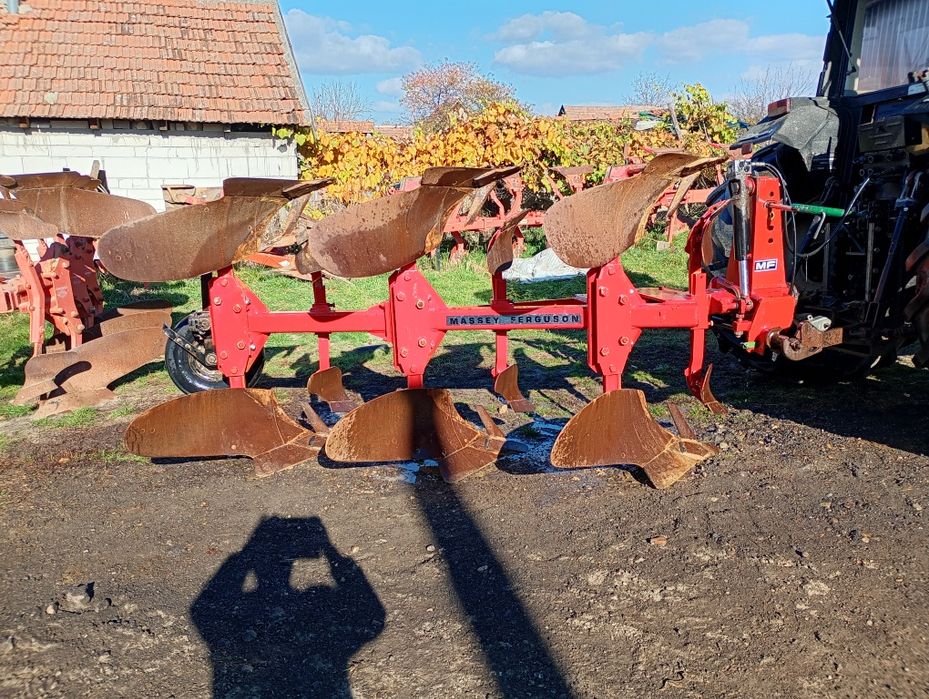 Plug reversibil Kverneland 3  brazde