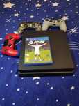 Vand ps4 slim , vine cu fc25 si 3 controller !