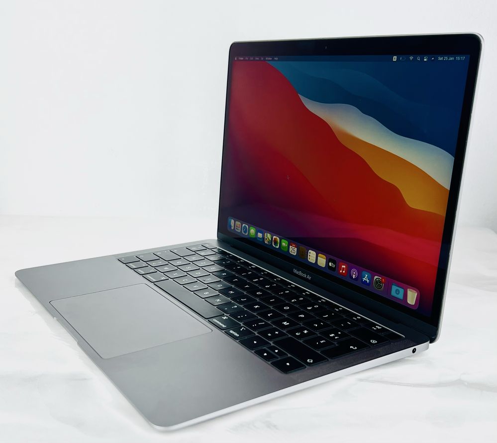 Apple MacBook Air 2018 13" i5 8RAM 512GB Space Gray Отличен! Гаранция!