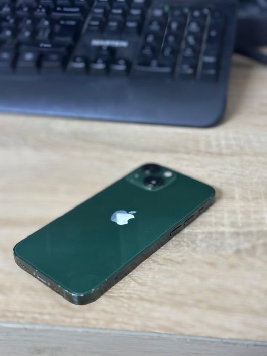 Iphone 13 MINI.