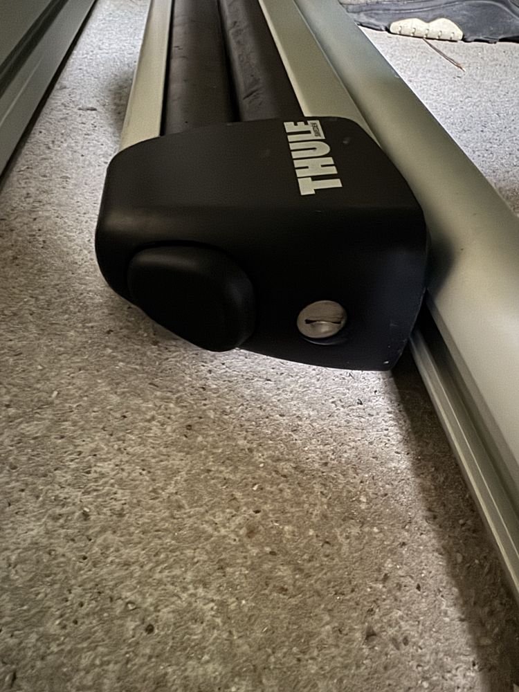 Ски и сноуборд багажник Thule / напречни греди Farad 120cm