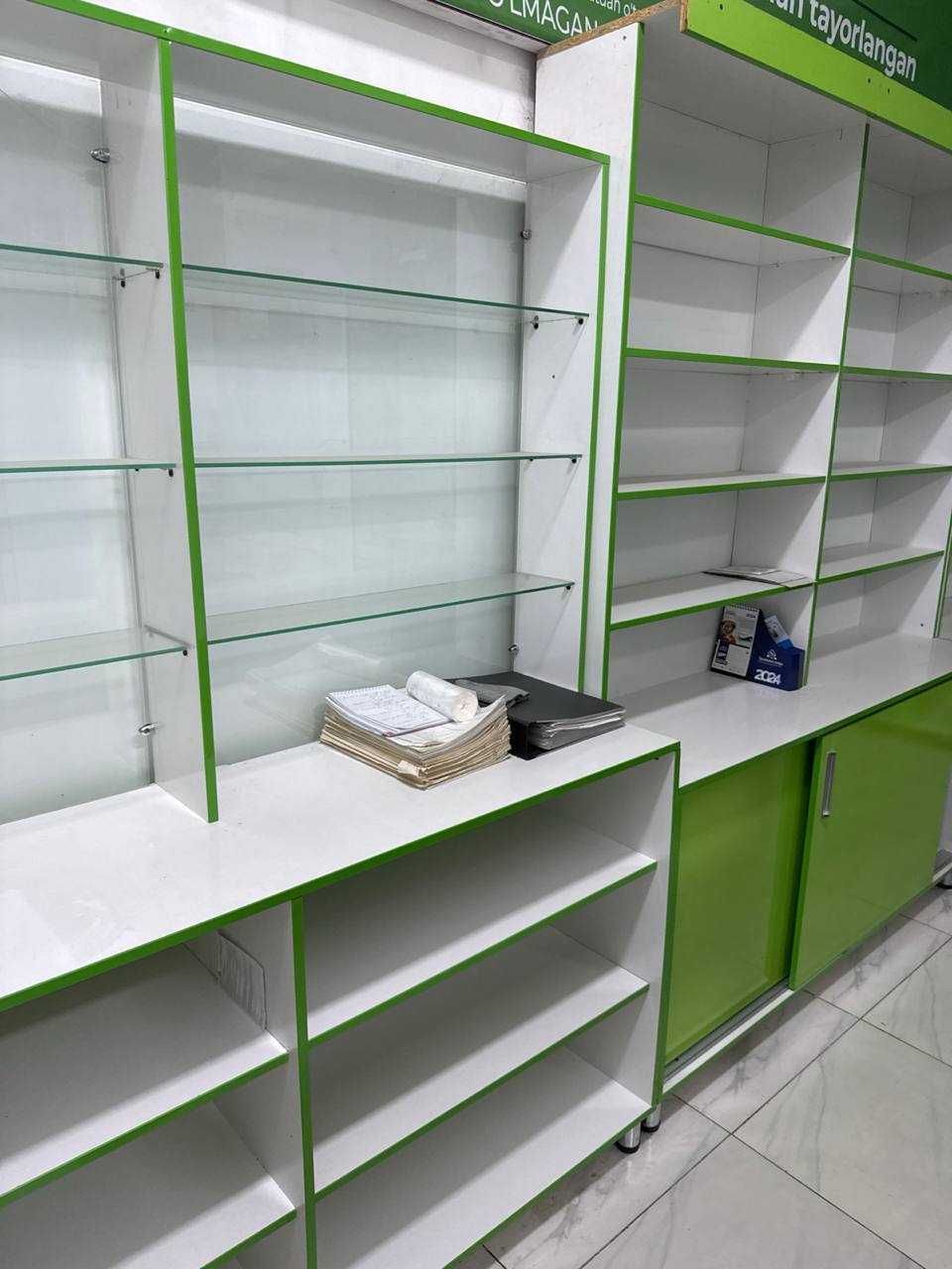 Savdo dókonlari uchun vitrina