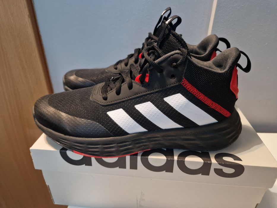 Маратонки за баскетбол Adidas н.40