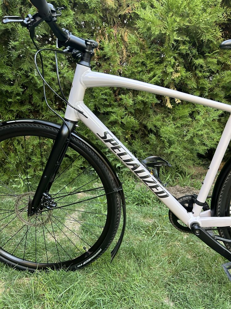 Specialized Sirrius X 28 цола 1*8 ск.Advent