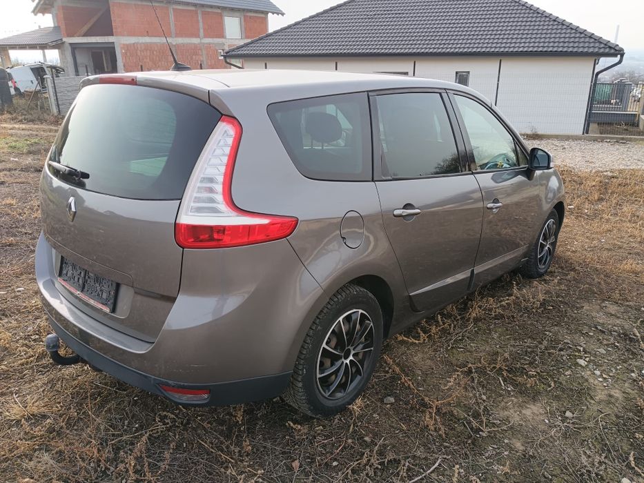 Vand Renault Scenic 1.5 dci