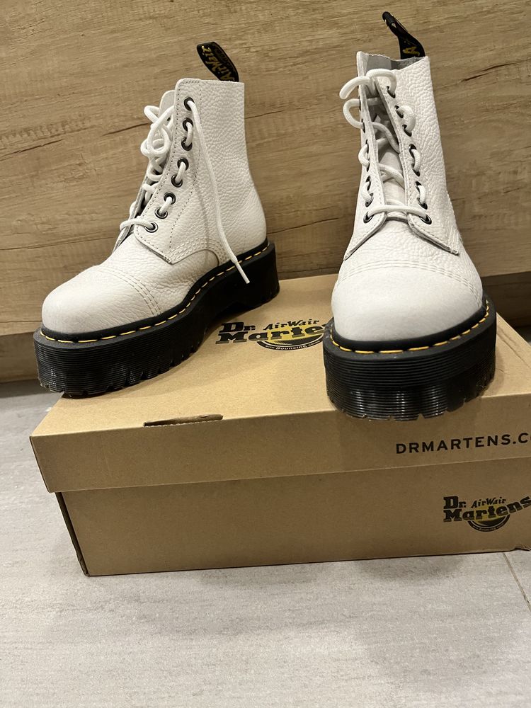 Dr. Martens Sinclair White - 38 номер