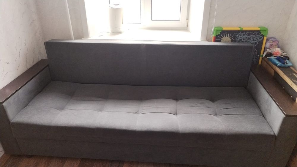 Продам диван (раскладной)