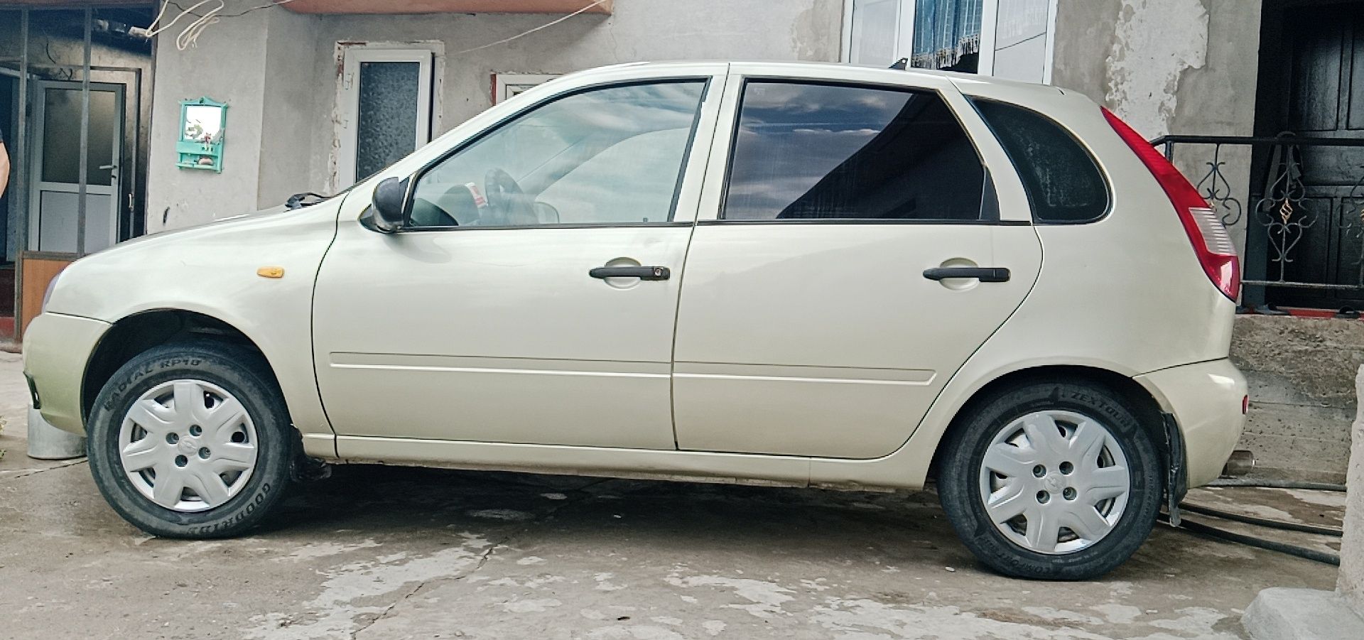 LADA Kalina sotiladi