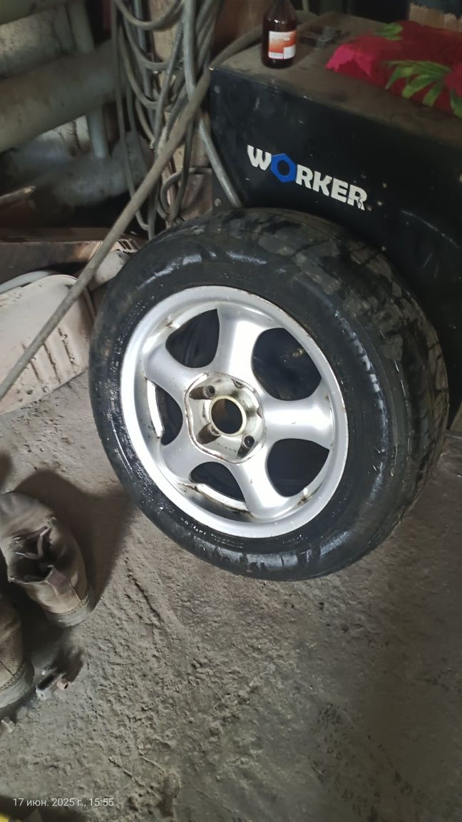 Продам диски на мерс 190, 124