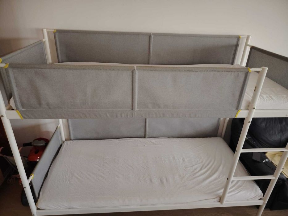 Vând pat supraetajat IKEA!