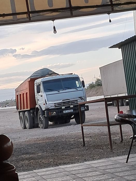 KAMAZ 5511  holati yaxshi iwlab turibdi