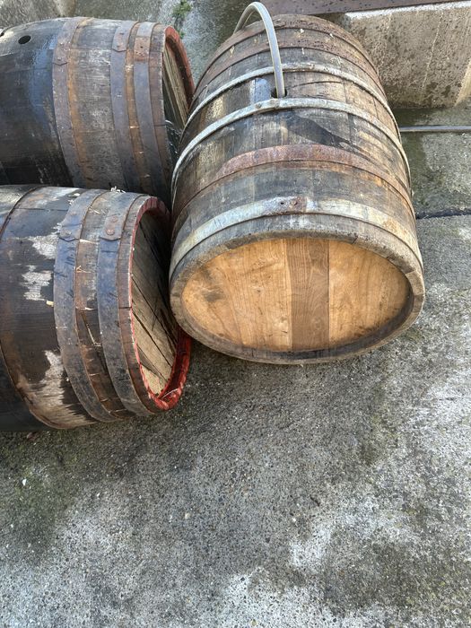 De vanzare centralape lemne  , boiler electric si butoie din lemn