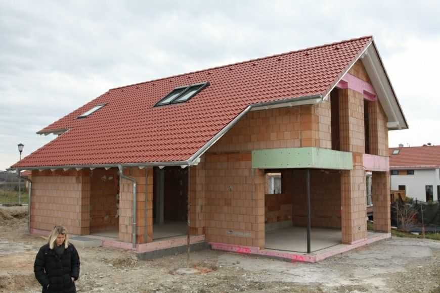 Tinichigii si dulgheri acoperisuri cu tigla Lindab sau ceramica