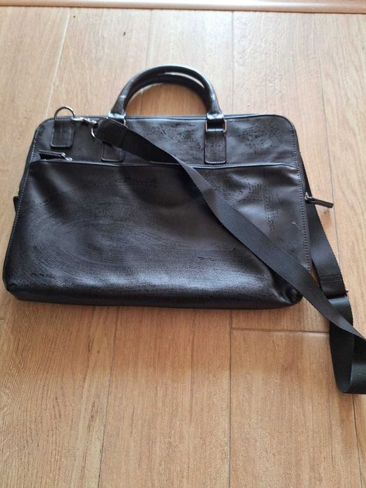 Дамска чанта, унисекс чанта.