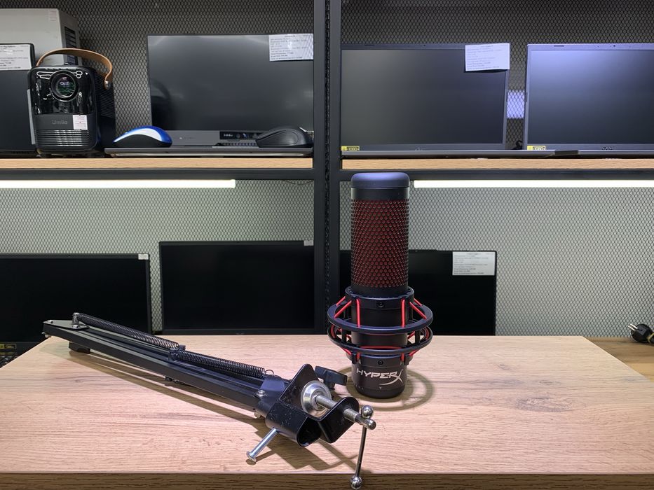 Микрофон HyperX QuadCast, игровой конденсаторный, есть штатив,1123/А10