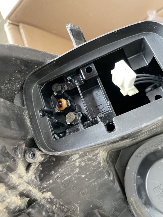 Far renault megane 260100767R