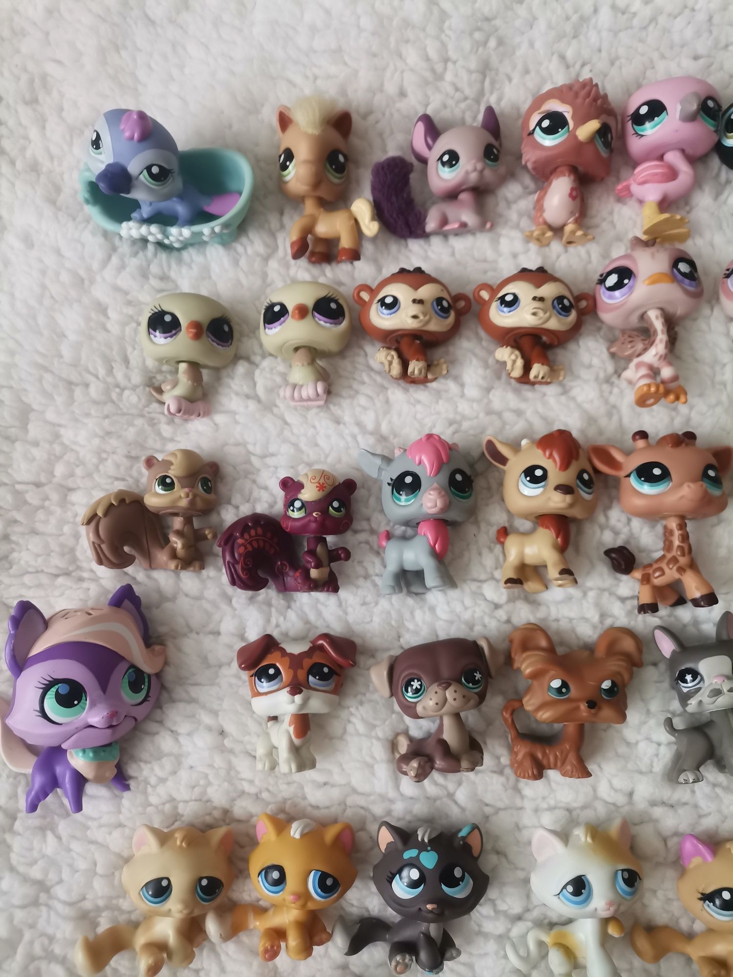 Citiți descrierea de mai jos Figurine Littlest Pet Shop Lps Hasbro