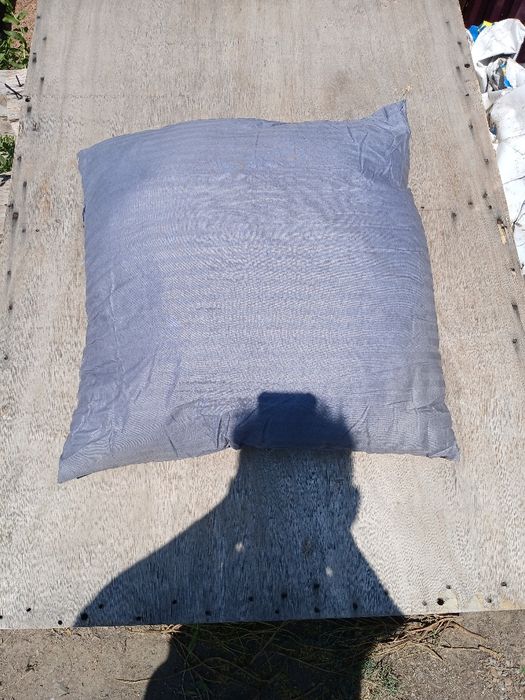 Подушка обычная новая 65×65 см.