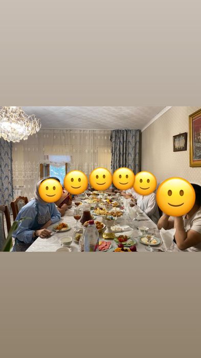 Продается гостинный стол 5метр