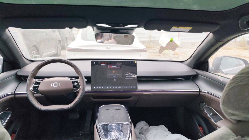 Changan Nevo A07 Gibrid   Qora Oq changan a07 SROCHNO SOTILADI