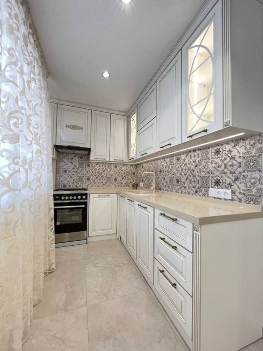 Сдаётся 4х ком кв-ра на ул. Г.Петрова, ор-р: перекресток Шастри, 100м²