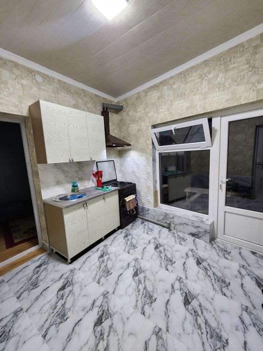 Arzon kunlik  ijaraga  evro remont qizlarga yoki oilaviyga