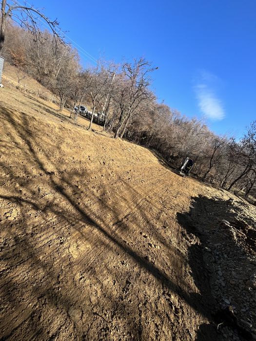 Excavări fundații, șanțuri apă/gaz/canal, demolări, debarasare moloz