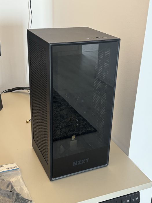 NZXT H1 Case Carcasa Negru format Mini-ITX
