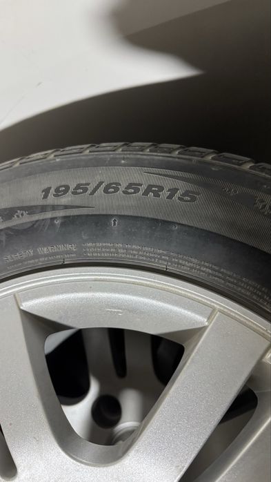 Зимние шины с дисками на ласети б/у