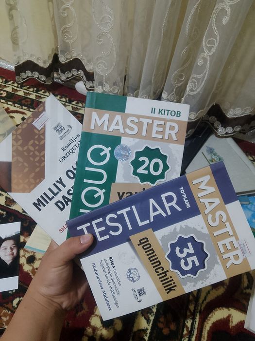 "Huquq zamonaviy" yangi qolganlari yozilgan kitob
