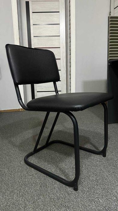 Sotuv bo‘limi uchun mebel