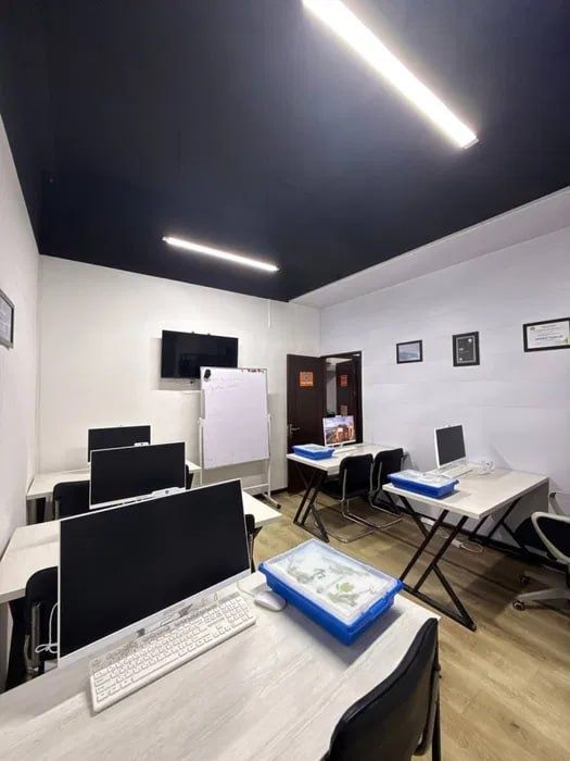 Шайхонтохур ор дружба народов 50м² 1этаж 2комнаты 2линия  есть депозит