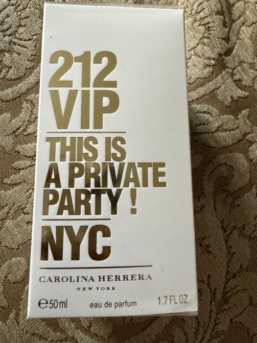 Духи женские Carolina Herrera и Kenzo