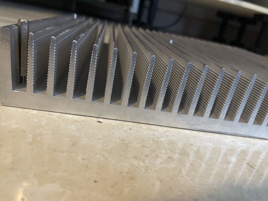 Radiator extrudat aluminiu