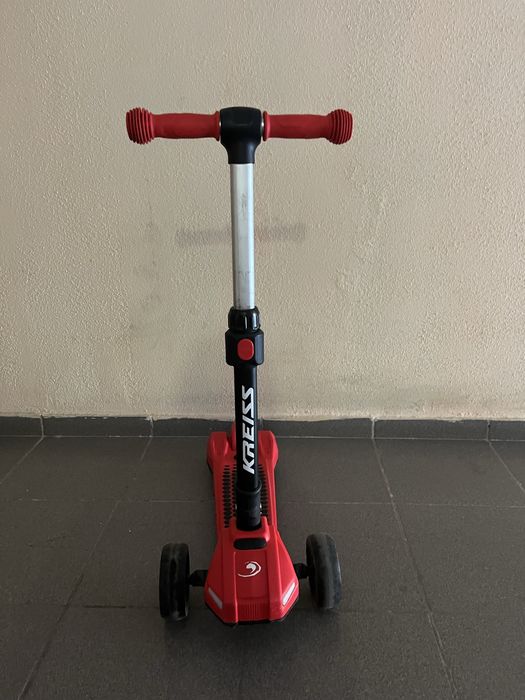 Продам детский самокат