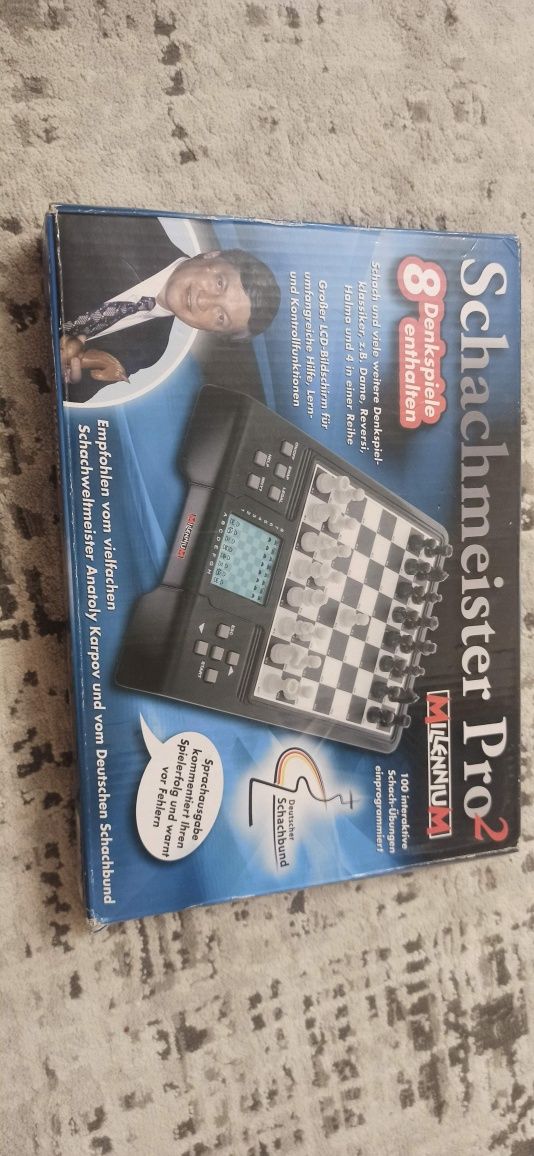 Шахматный компьютер, из ФРГ, новый