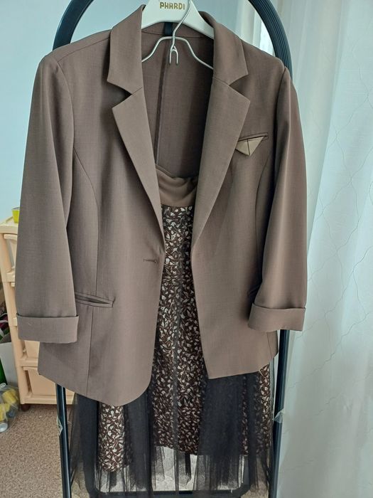 Платья, костюм, брюки, юбки