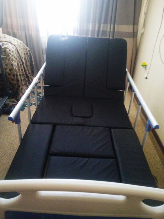 Медецинская кровать